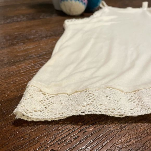 Urban Outfitters | Kimchi Blue White Lace Tank - Picture 2 of 7